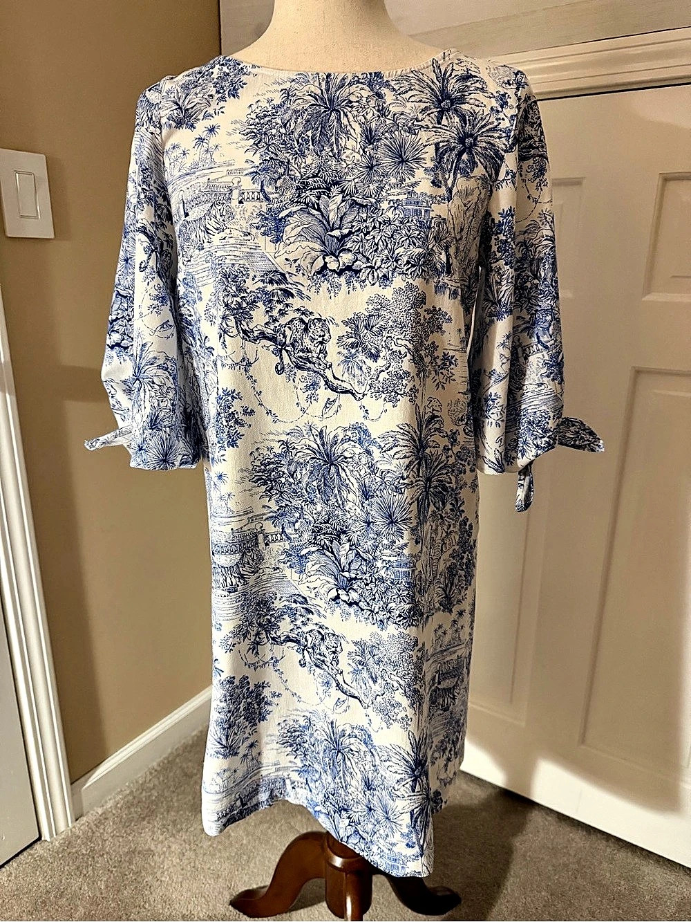 H&M Blue/White Toile Shift Dress Small